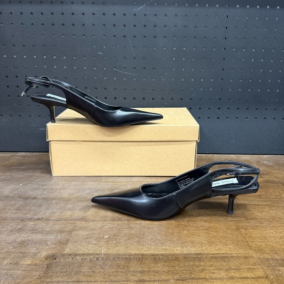 New/ W Box! Women's Steve Madden Black Gold Rizzie Kitten Heels Size 6 - Picture 2 of 5